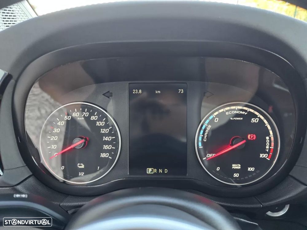 Mercedes-Benz EQT 200 Premium — fotografia 14