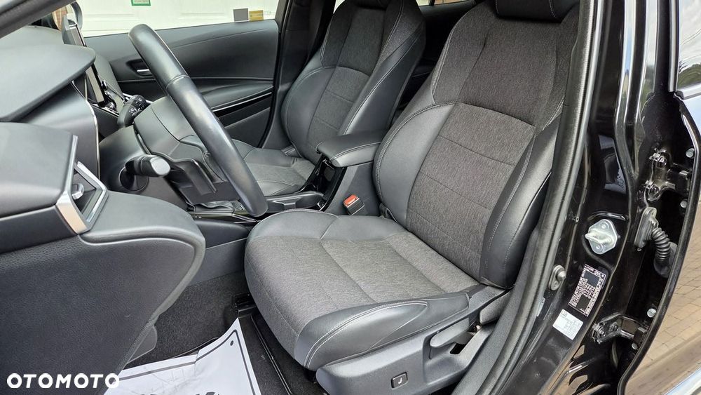 Toyota Corolla - 18