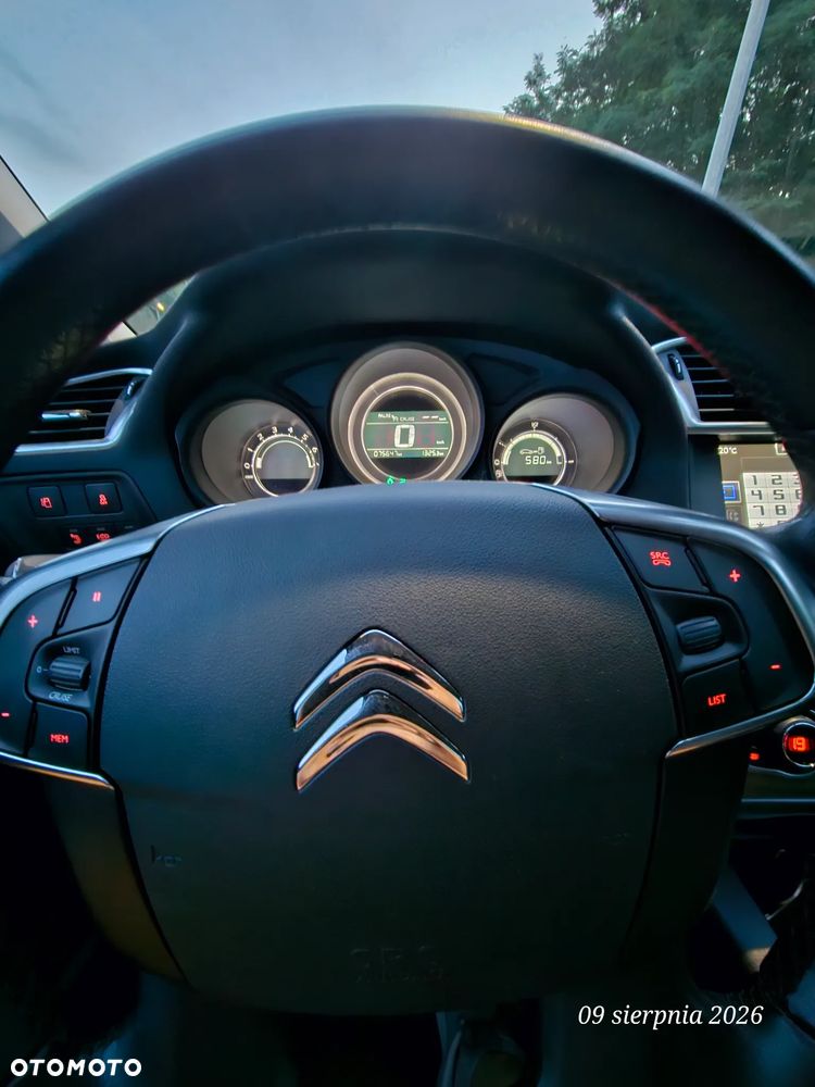 Citroën C4 1.2 PureTech Shine S&S - 10