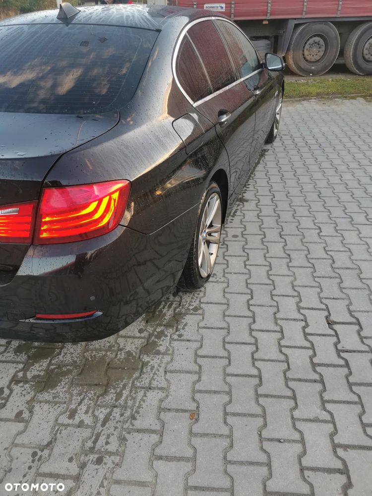 BMW Seria 5 518d - 11