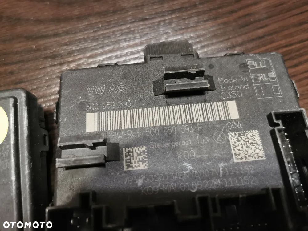 VW Audi Moduł drzwi prawy przód sterownik 5Q0959593L - 2