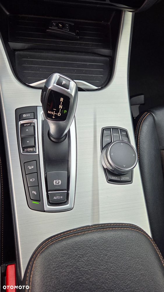 BMW X4 xDrive20d xLine - 25