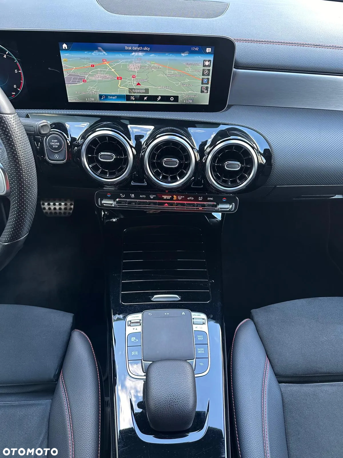 Mercedes-Benz CLA - 30