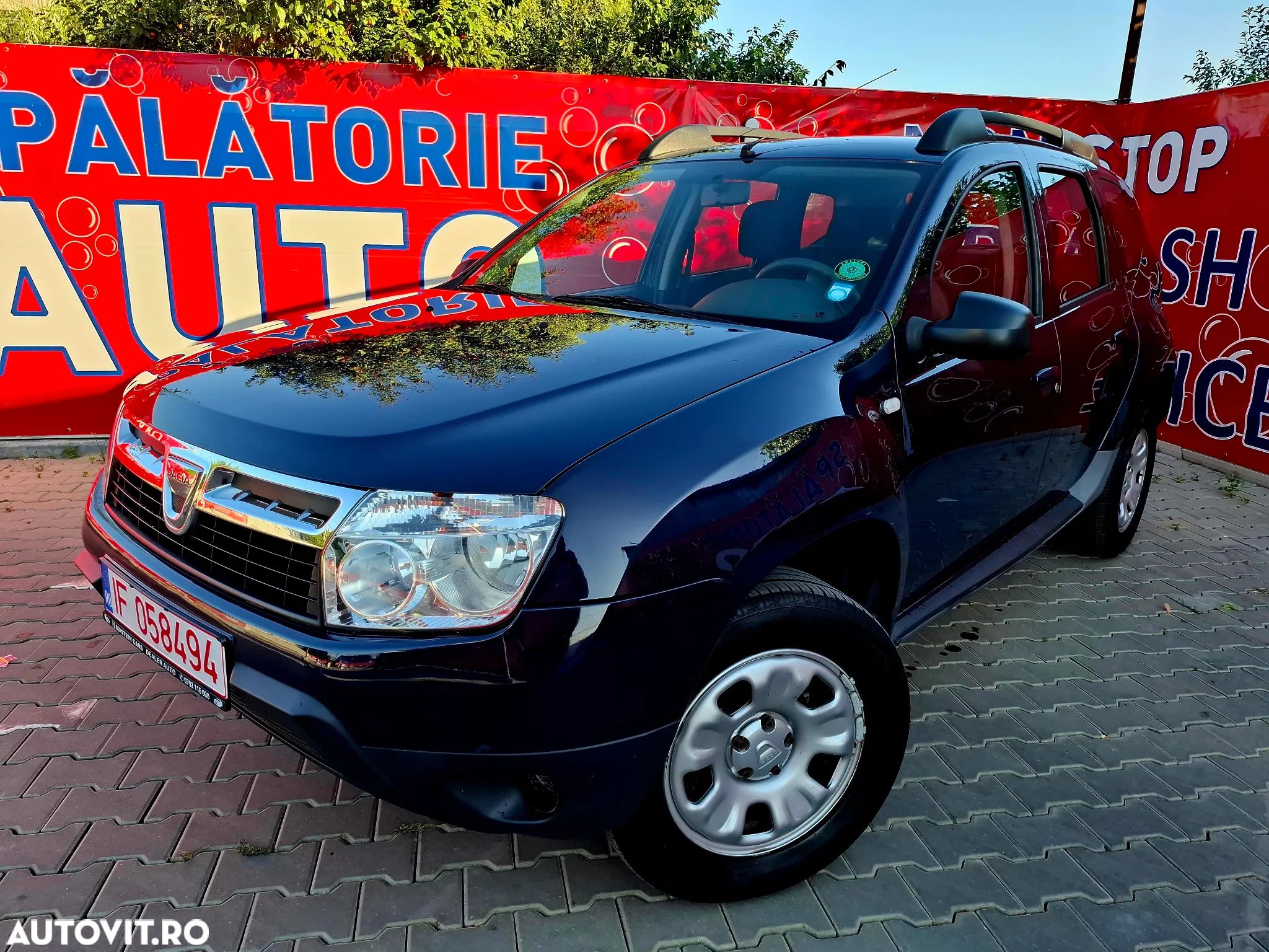 Dacia Duster 1.6 4x2 Laureate - 1