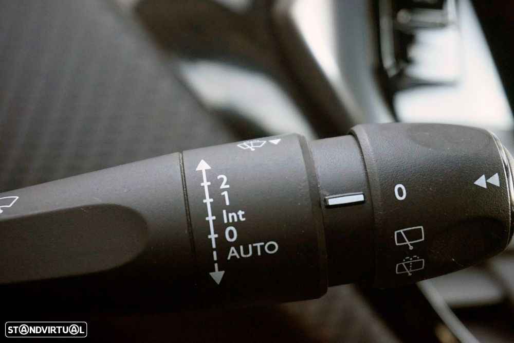 Peugeot 2008 1.2 PureTech GT Line - 14