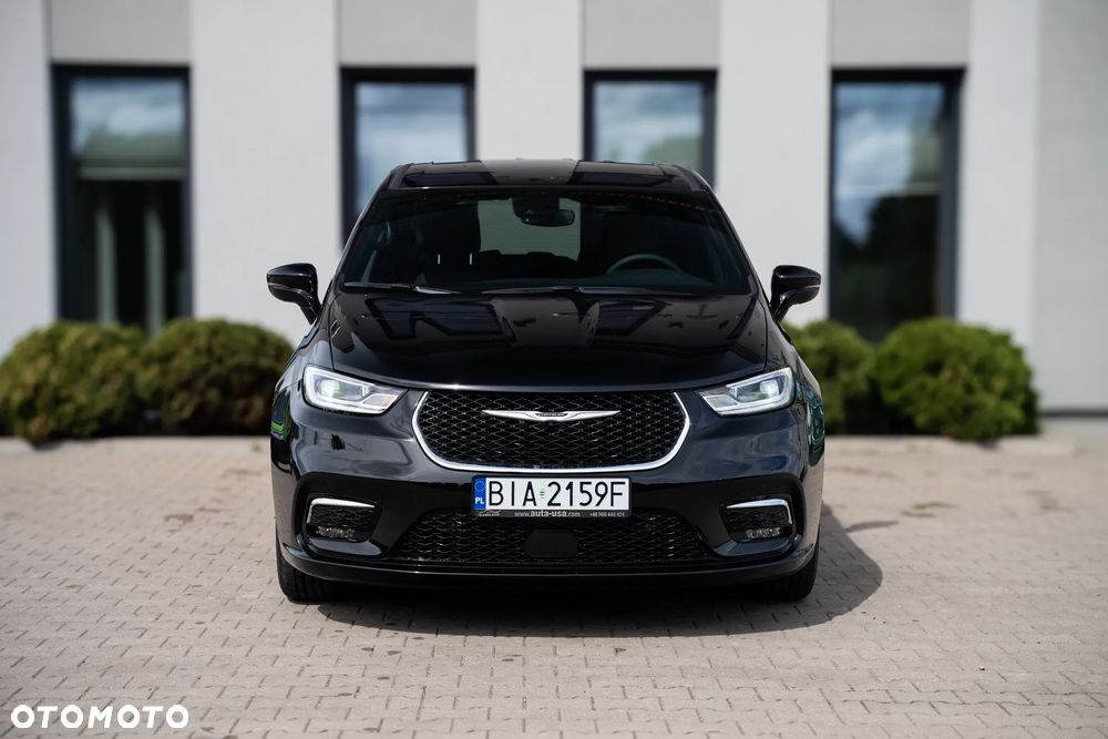 Chrysler Pacifica - 5