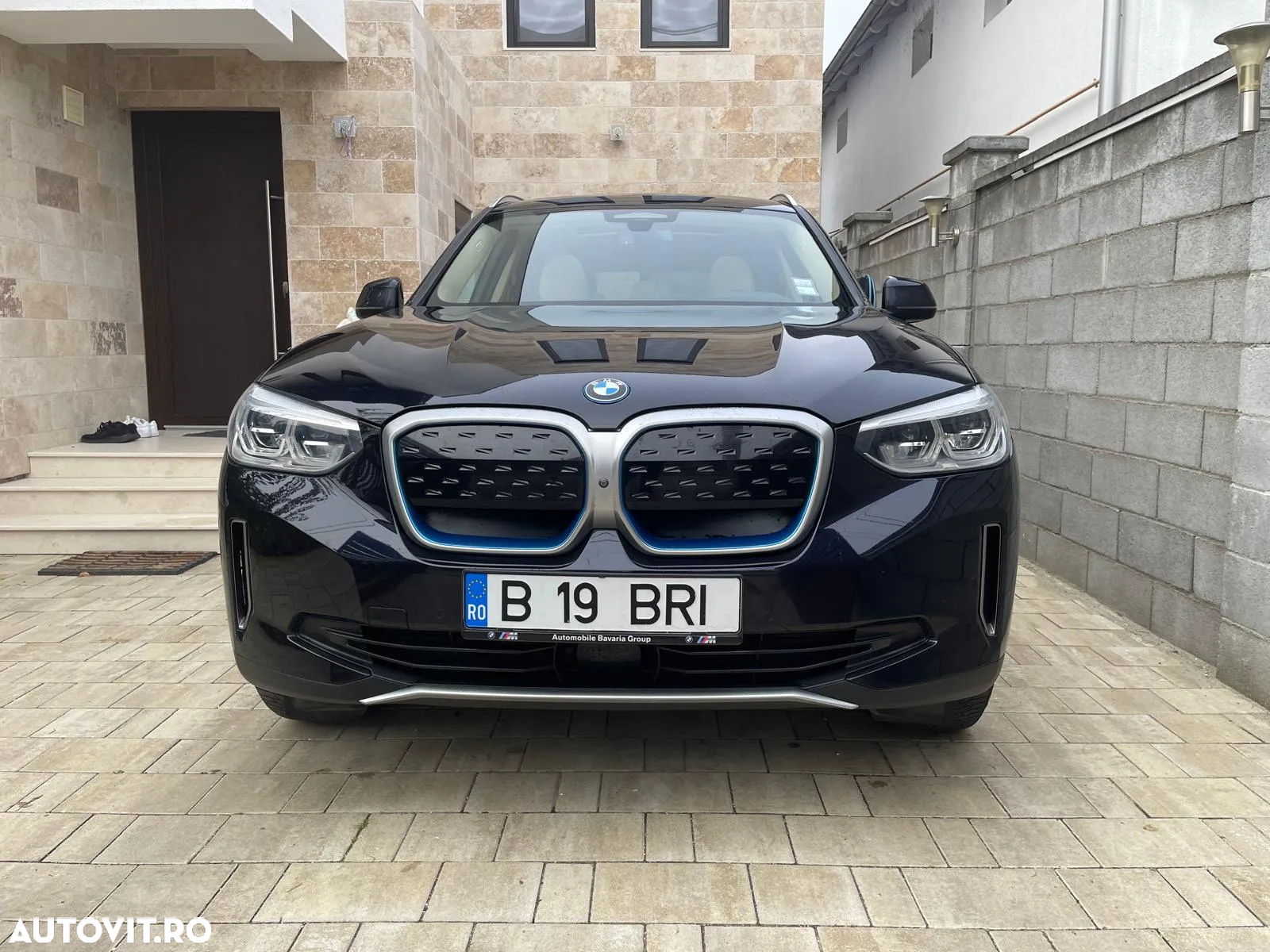 BMW iX3 Standard - 2
