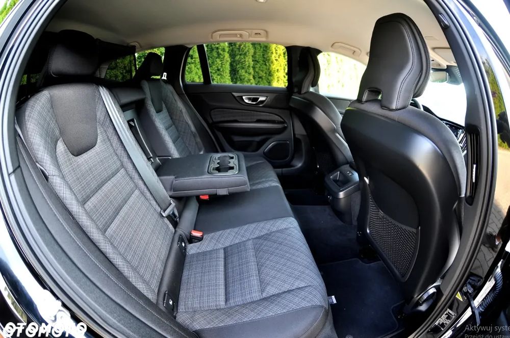 Volvo V60 B3 B Plus Dark - 8