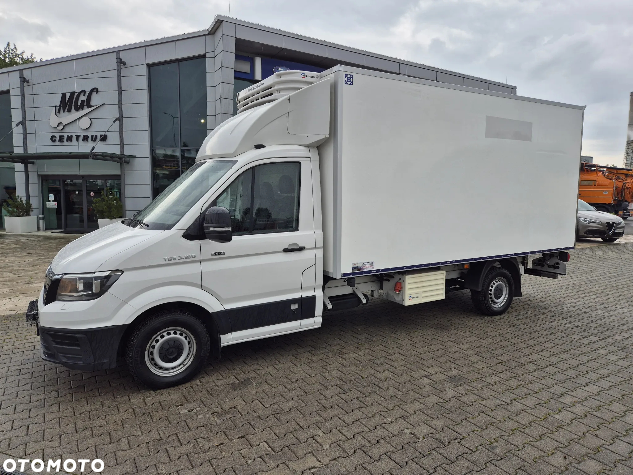 MAN TGE 3.180 DSG 4Motion / 4X4 / CHŁODNIA MITSUBISHI / WINDA ZEPRO 750KG / WEBASTO / BEZWYPADKOWY / 8 EUROPALET / STAN IDEALNY / RZADKOŚĆ NA RYNKU! - 13