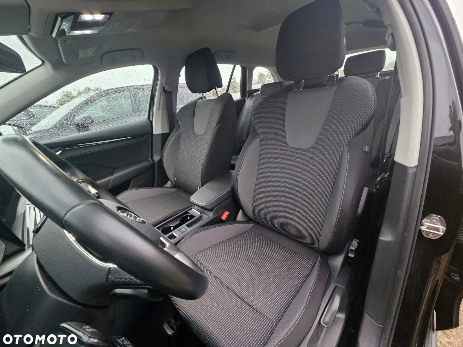Skoda Octavia Combi 2.0 TDI DSG Style - 8