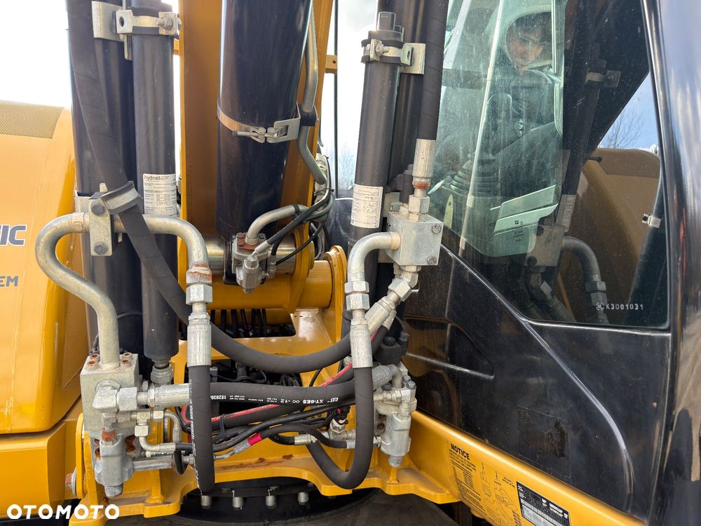 Caterpillar 313d - 14