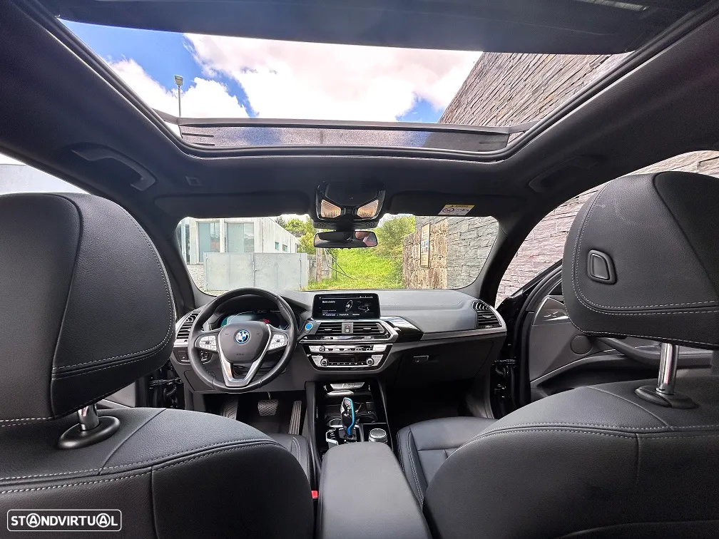 BMW iX3 M Sport Inspiring - 14