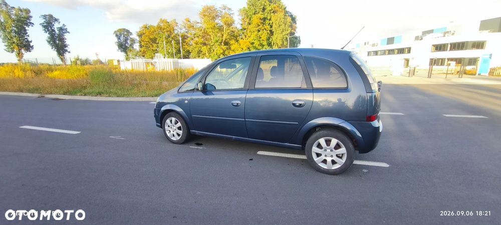 Opel Meriva 1.8 16V Easytronic Cosmo - 3