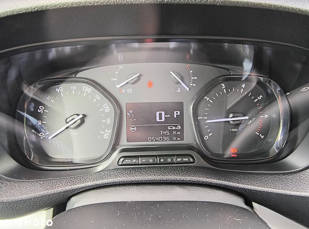 Peugeot EXPERT - 16