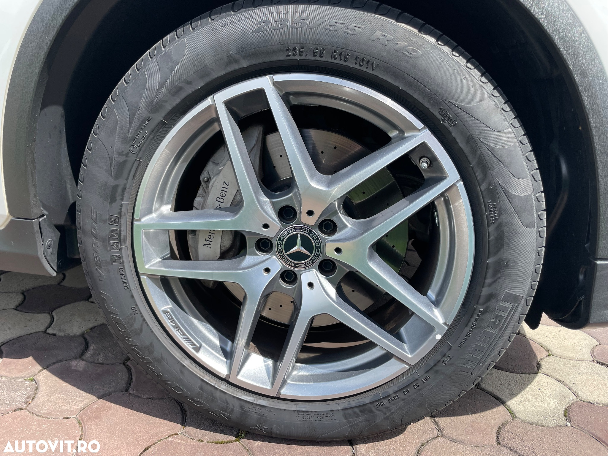 Mercedes-Benz GLC 220 d 4Matic 9G-TRONIC AMG Line - 14