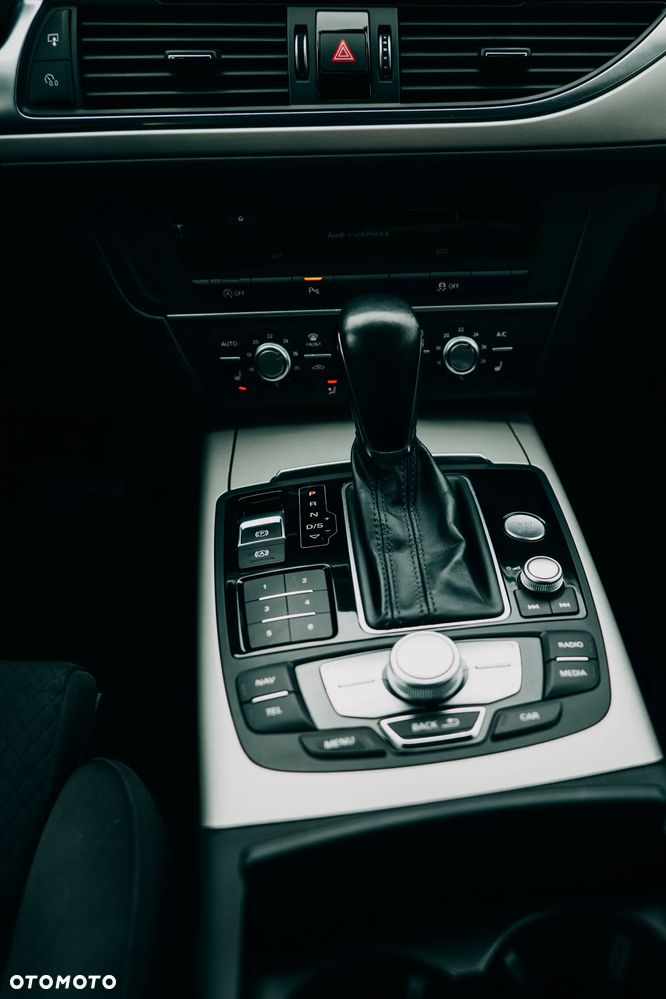 Audi A6 Avant 2.0 TDI Ultra S tronic - 23