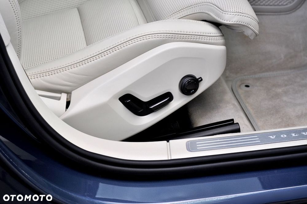 Volvo V90 D4 Geartronic Inscription - 28