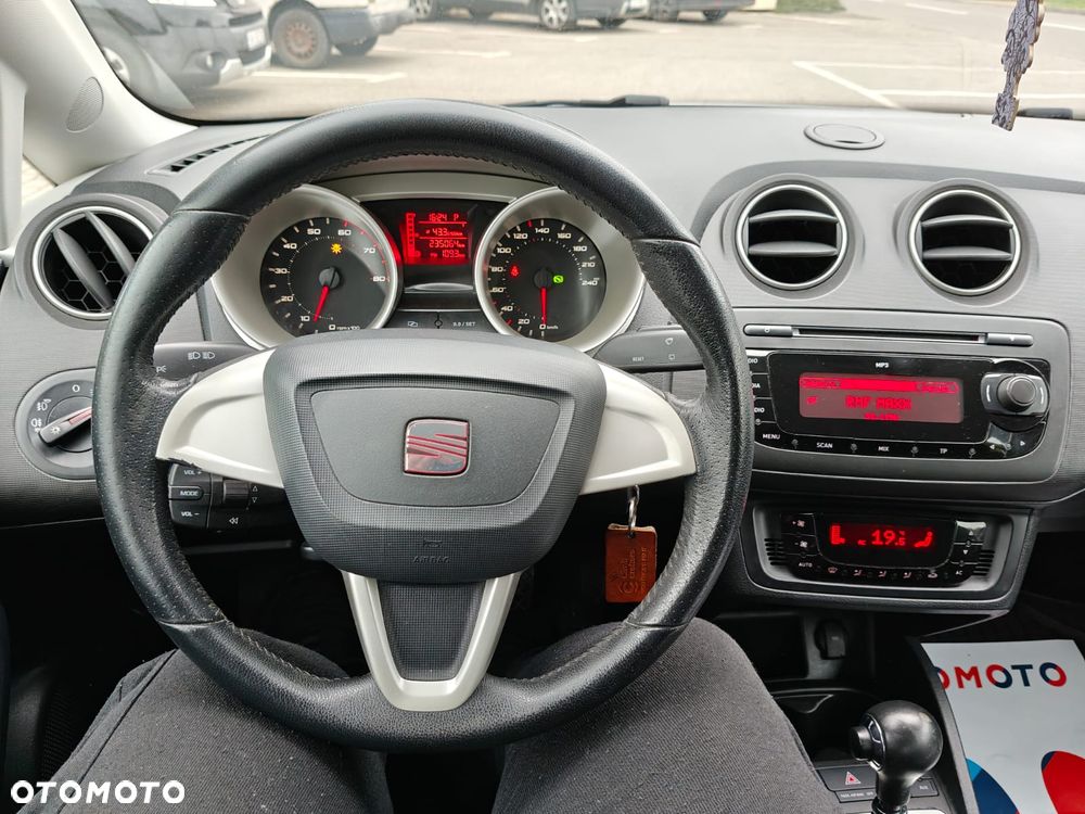 Seat Ibiza SC 1.6 16V DSG Style - 5