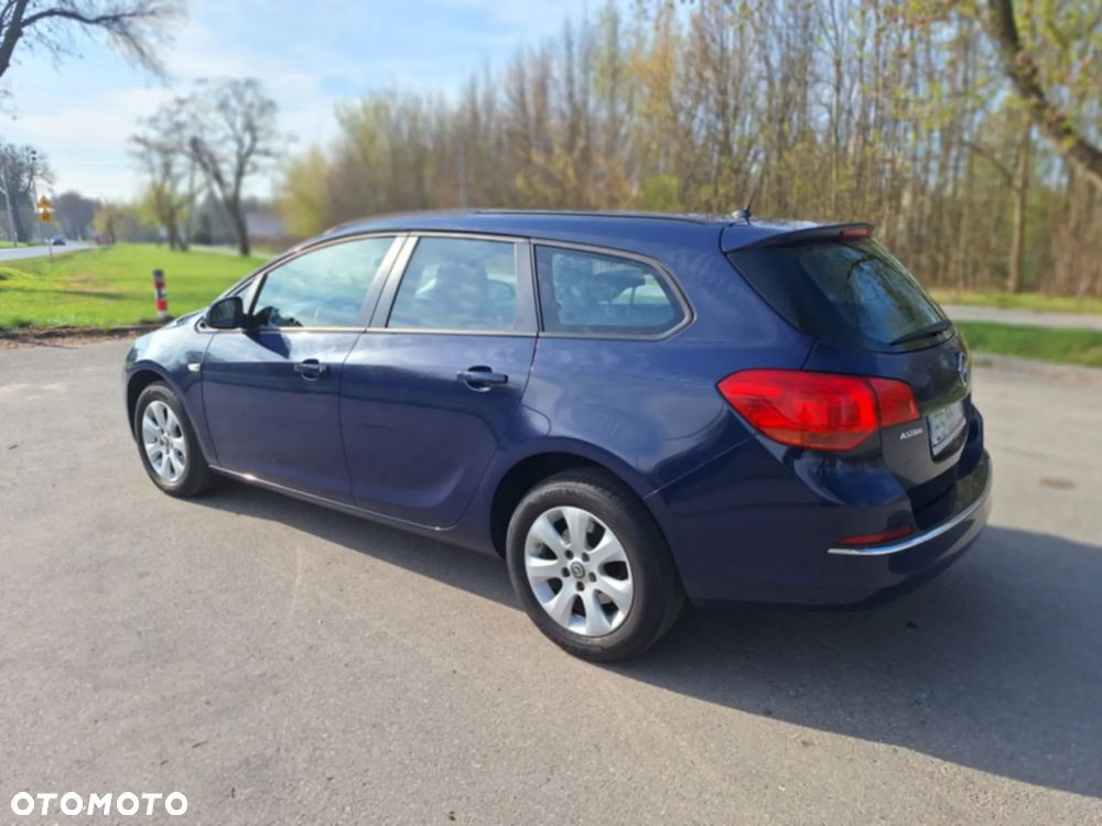 Opel Astra - 2