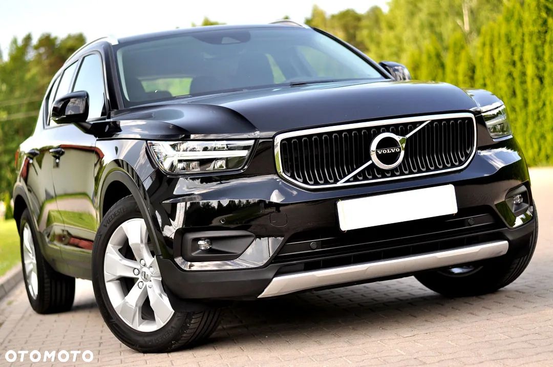 Volvo XC 40 T3 Momentum Pro - 1