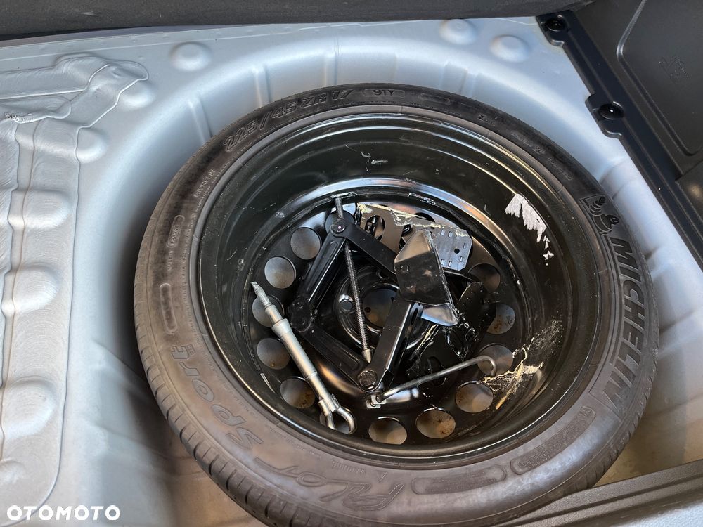 Peugeot 3008 HDi 115 Allure - 28