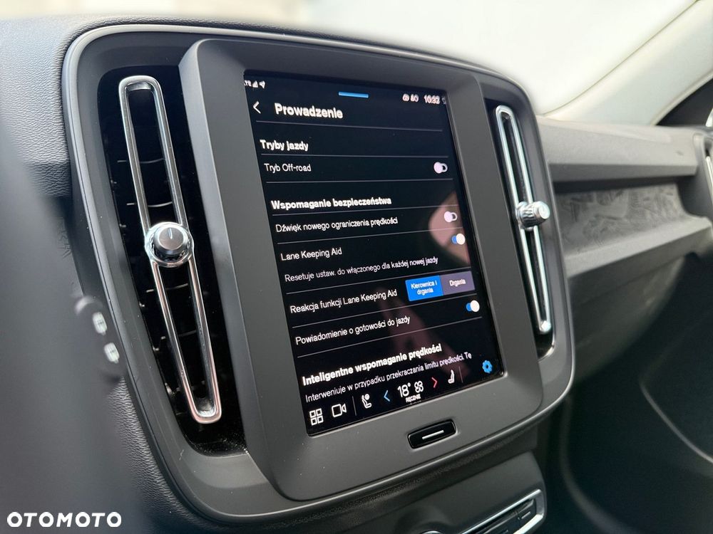 Volvo XC 40 - 21
