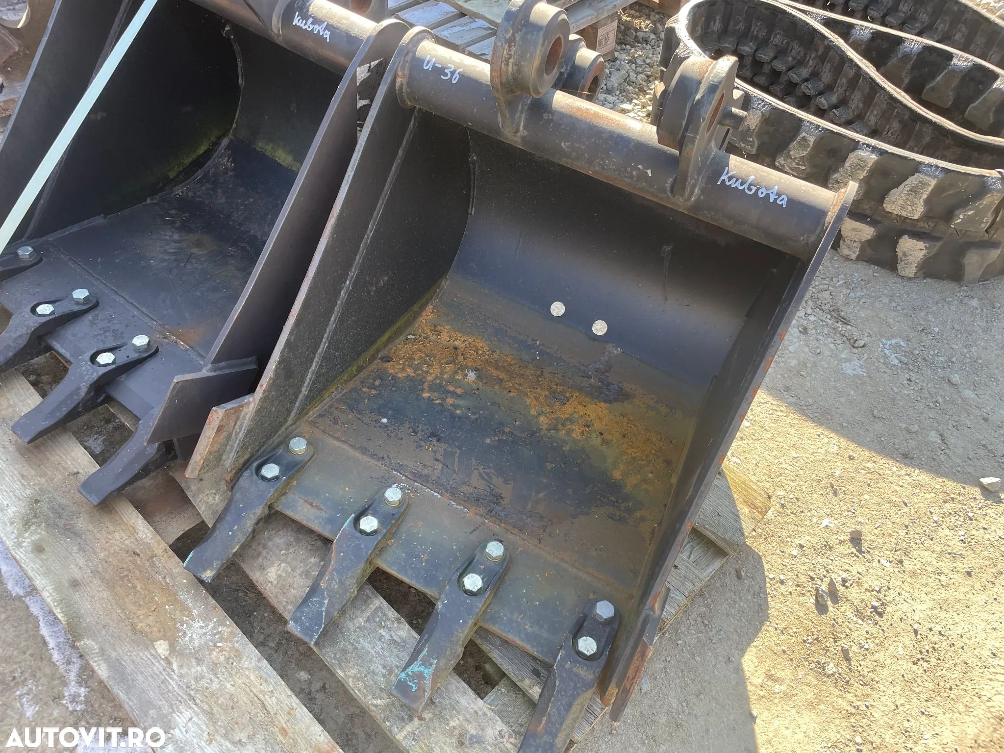 Cupa de Sapat pentru excavatoare de 3-4 tone cu latime de 550 mm - 1