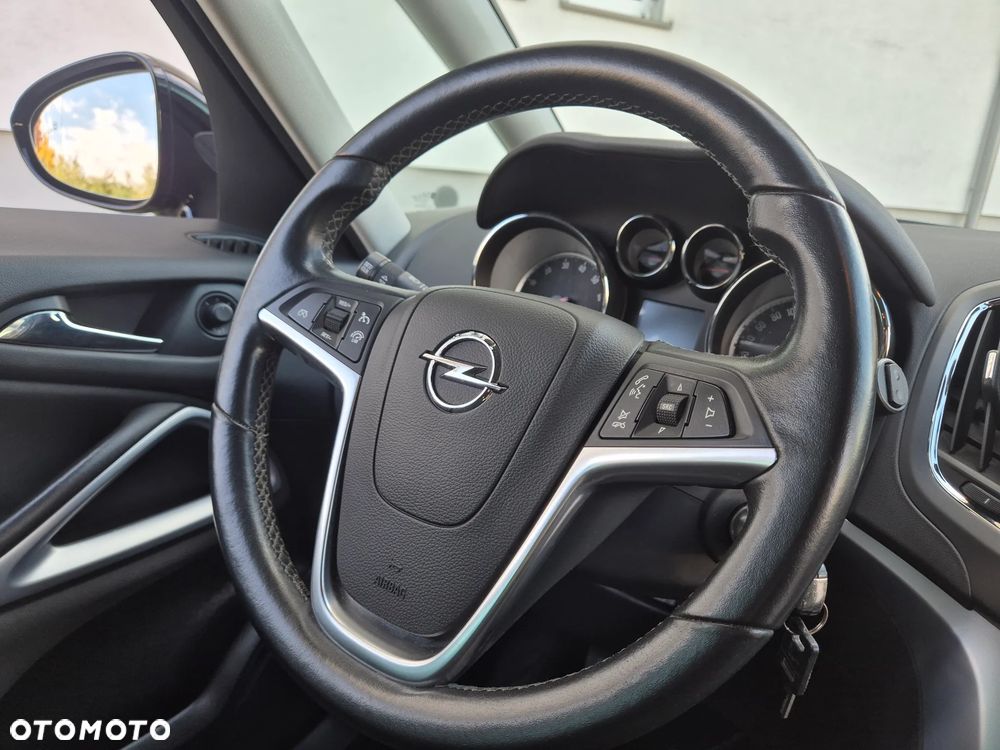 Opel Zafira - 19