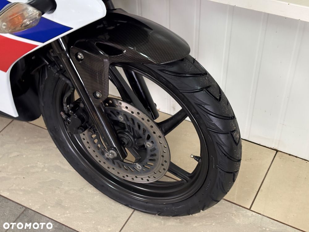 Honda CBR - 12