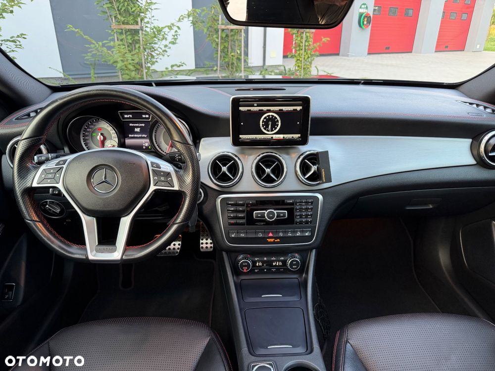 Mercedes-Benz GLA 250 4Matic 7G-DCT AMG Line - 26