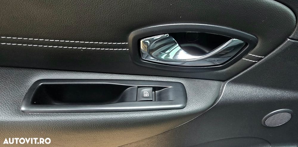 Renault Grand Scenic - 18