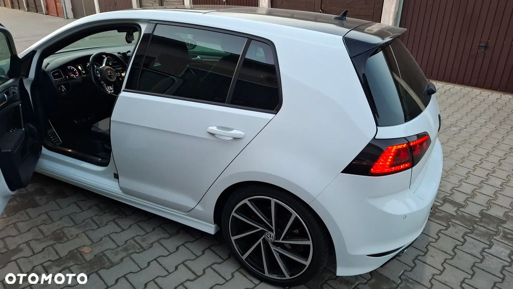 Volkswagen Golf - 9