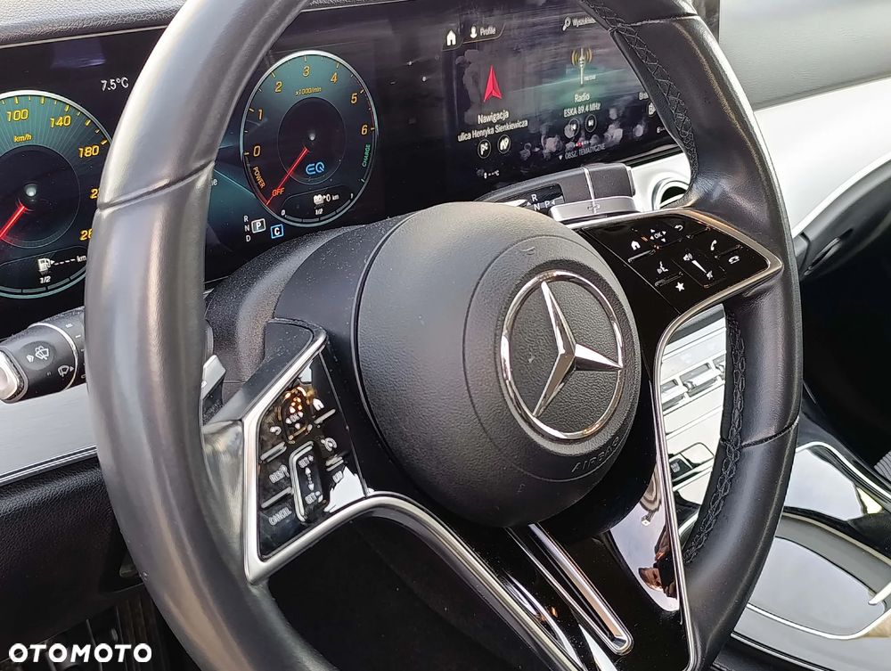 Mercedes-Benz Klasa E 300 de 4Matic T 9G-TRONIC - 31