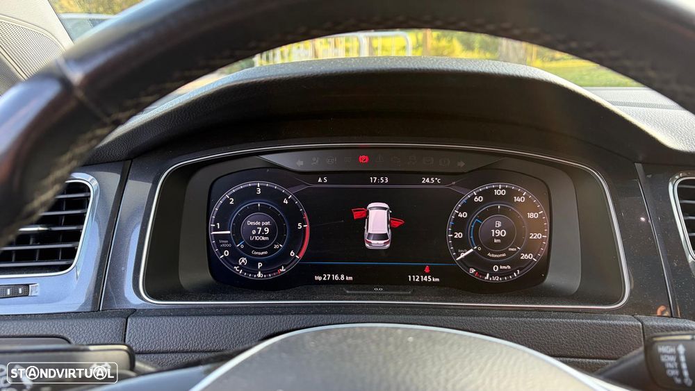 VW Golf Variant 1.6 TDi R-Line DSG - 26
