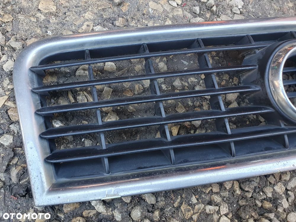 AUDI A4 B6 GRILL ATRAPA PRZÓD 8E0853651F - 2