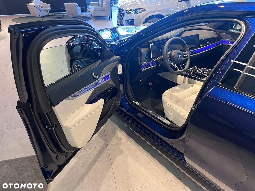 BMW Seria 7 740d xDrive mHEV sport - 10