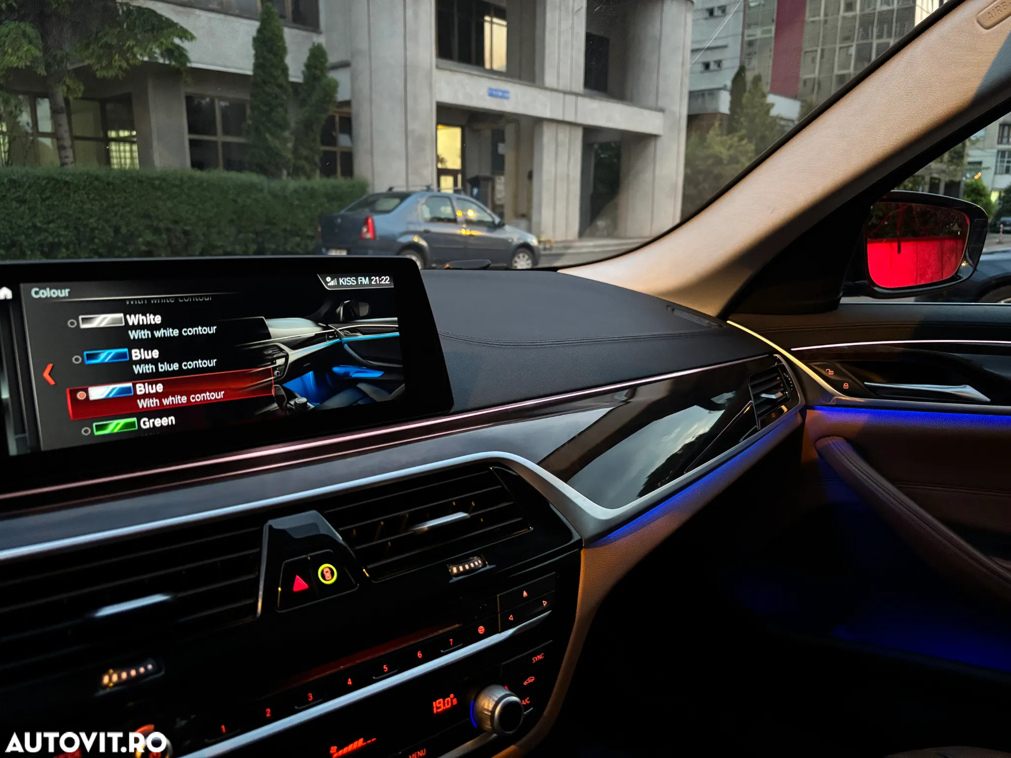 BMW Seria 5 530e iPerformance Aut. Luxury Line - 37