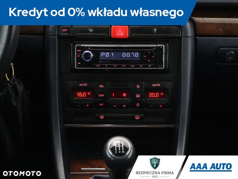 Audi A4 Limousine - 14