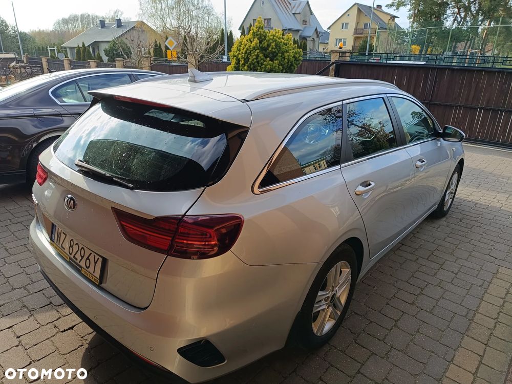 Kia Ceed 1.6 CRDi SCR M DCT - 40
