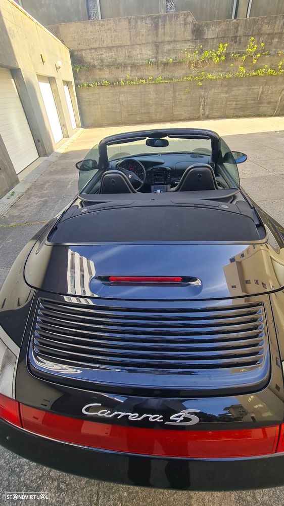Porsche 911 (996) Carrera 4S Cabrio - 4