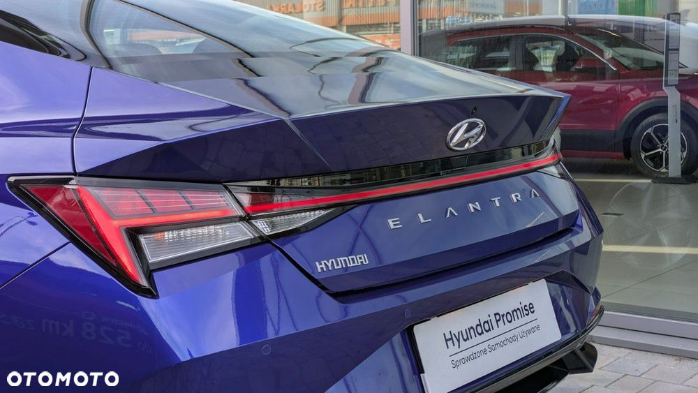 Hyundai Elantra - 36