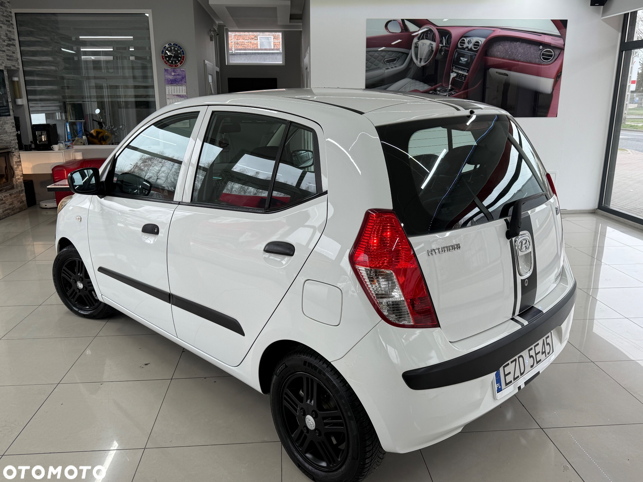 Hyundai i10 1.1 Premium - 24