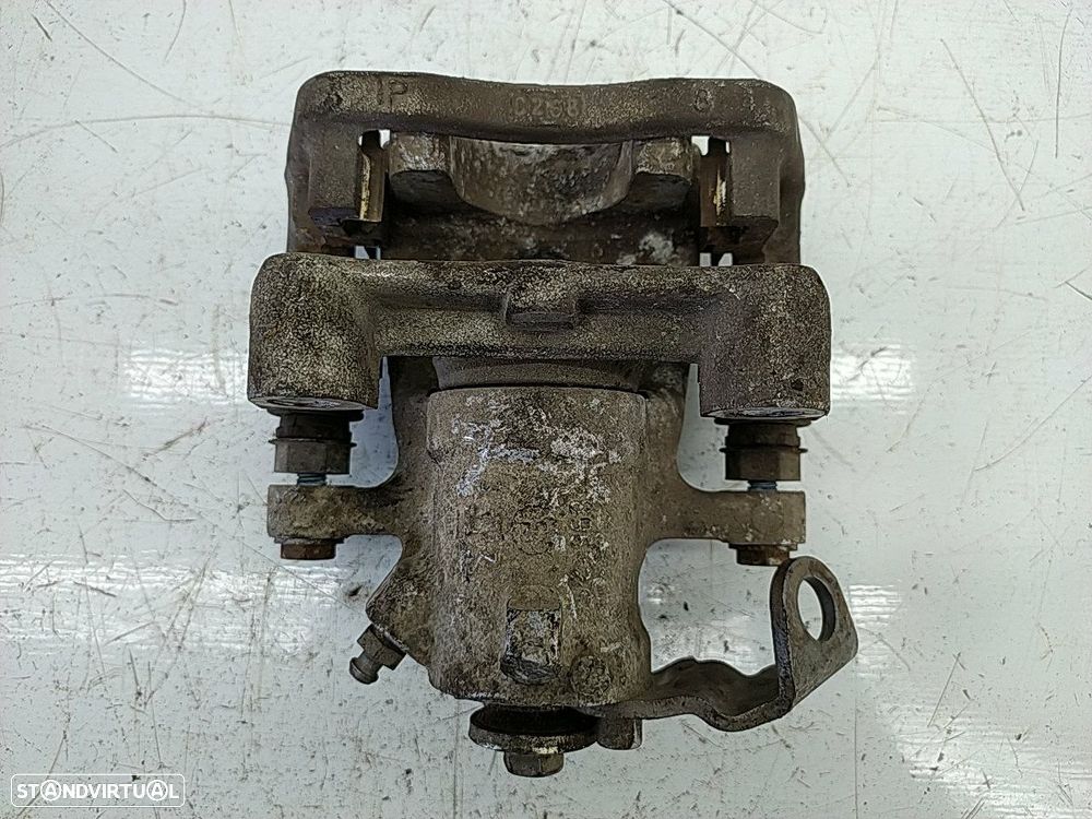 Pinça Tras Esquerda Opel Astra G Três Volumes (T98) - 4