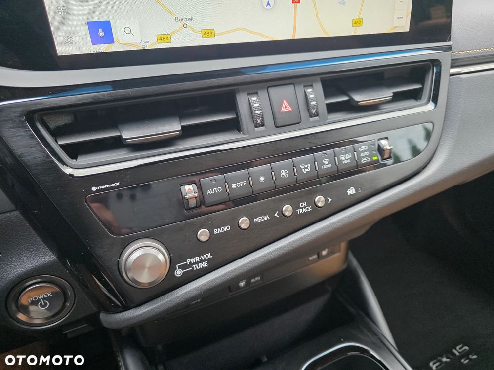 Lexus ES 300h Business Edition - 26