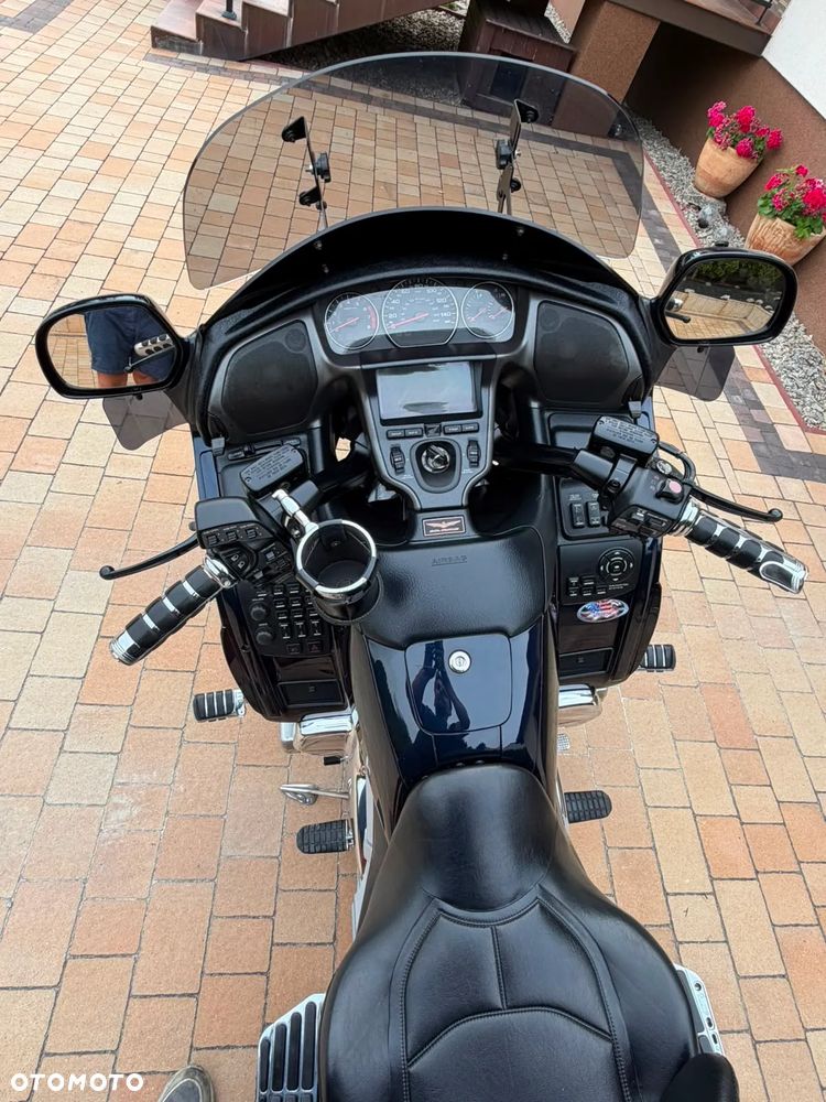 Honda GL - 28