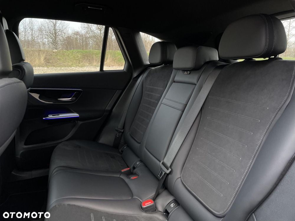 Mercedes-Benz GLC - 23