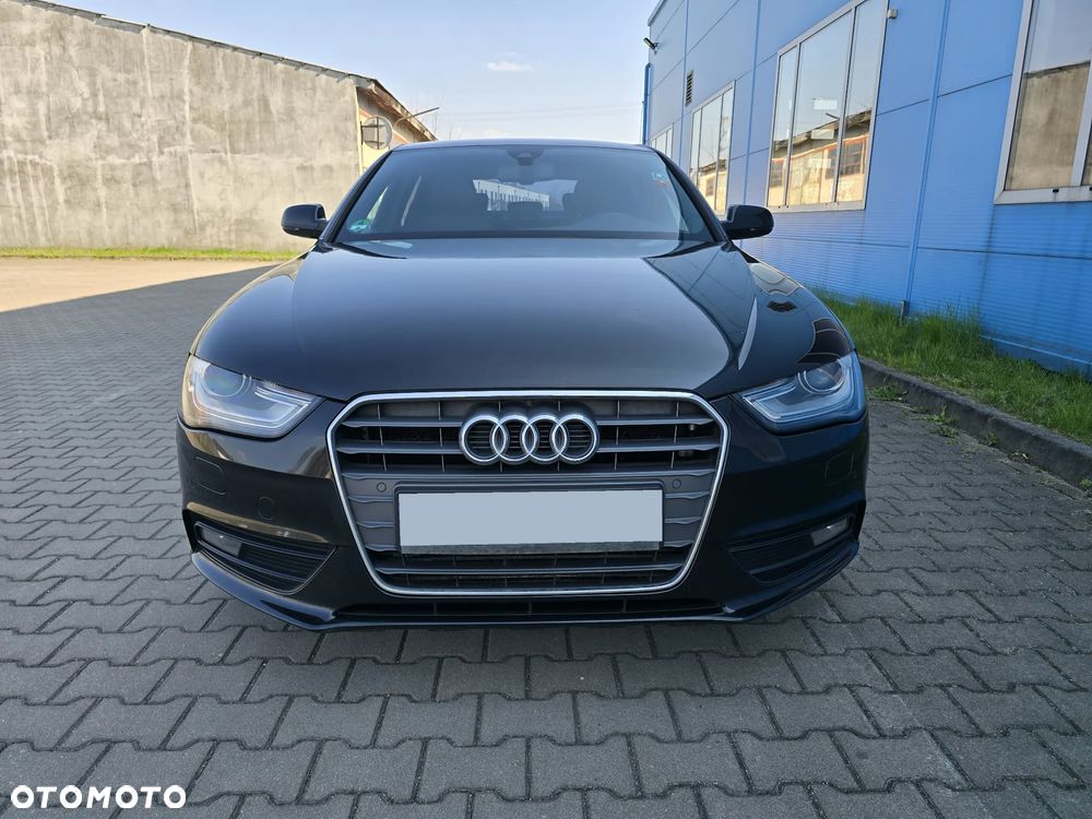 Audi A4 Limousine 2.0 TDI DPF S line Sportpaket - 10