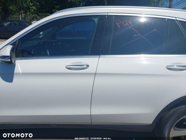 Mercedes-Benz GLC 300 4-Matic - 9