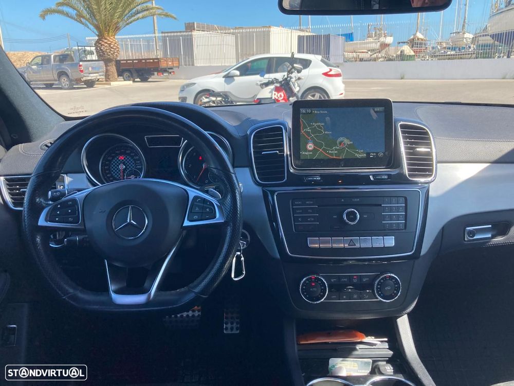 Mercedes-Benz GLE 350 d 4Matic 9G-TRONIC AMG Line - 4