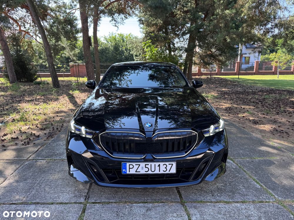 BMW Seria 5 520d xDrive mHEV M Sport - 3